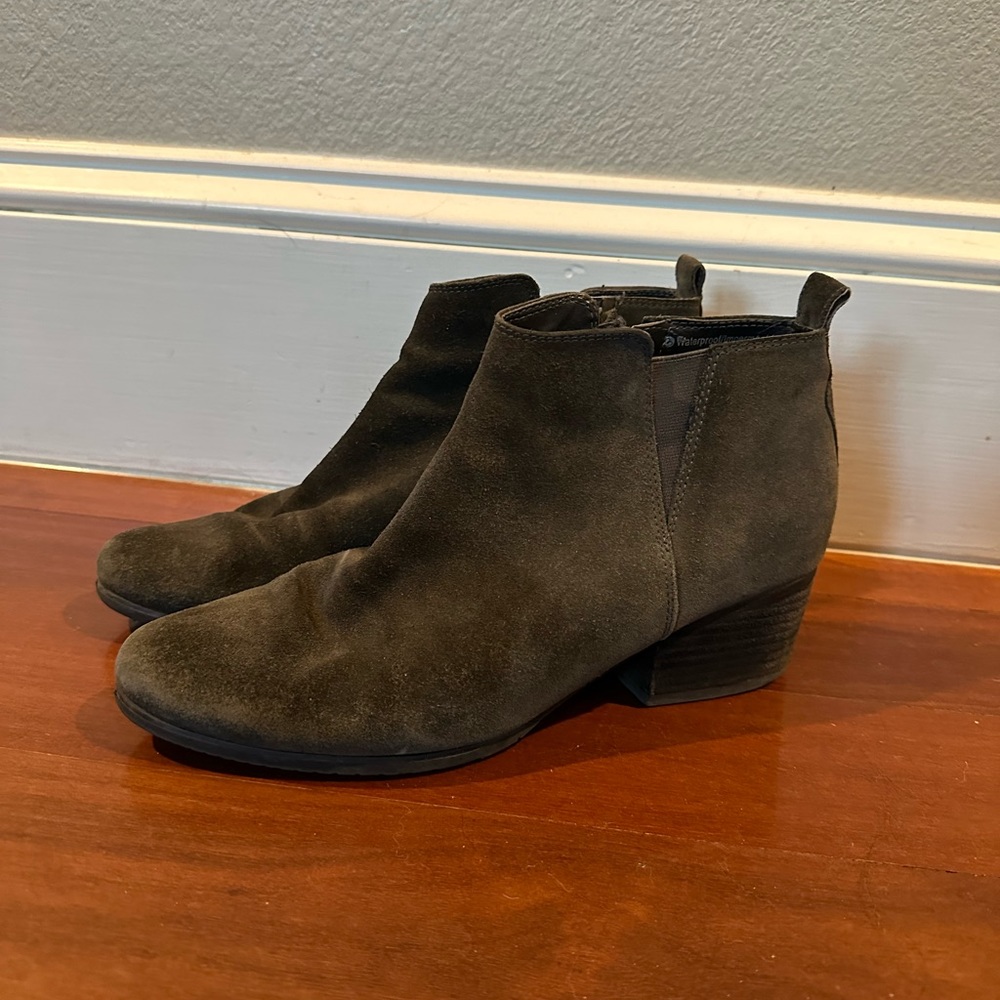 Born Dark Grey Waterproof Booties